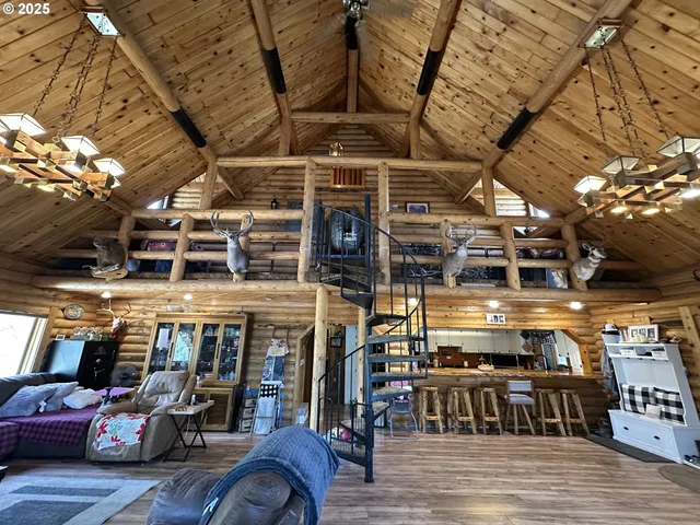 $360,000 | 741 North Washington Street, Prairie City, OR 97869