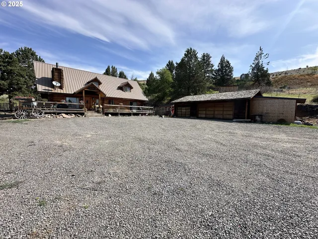 $360,000 | 741 North Washington Street, Prairie City, OR 97869