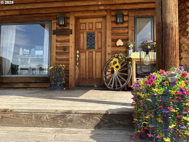 $360,000 | 741 North Washington Street, Prairie City, OR 97869