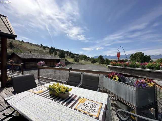 $360,000 | 741 North Washington Street, Prairie City, OR 97869