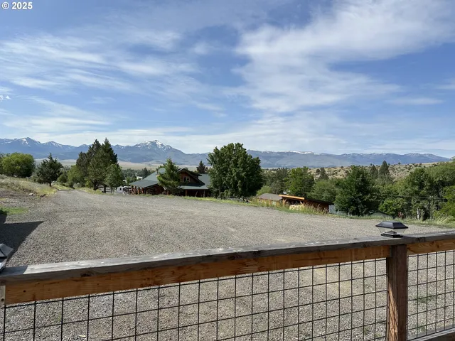 $360,000 | 741 North Washington Street, Prairie City, OR 97869