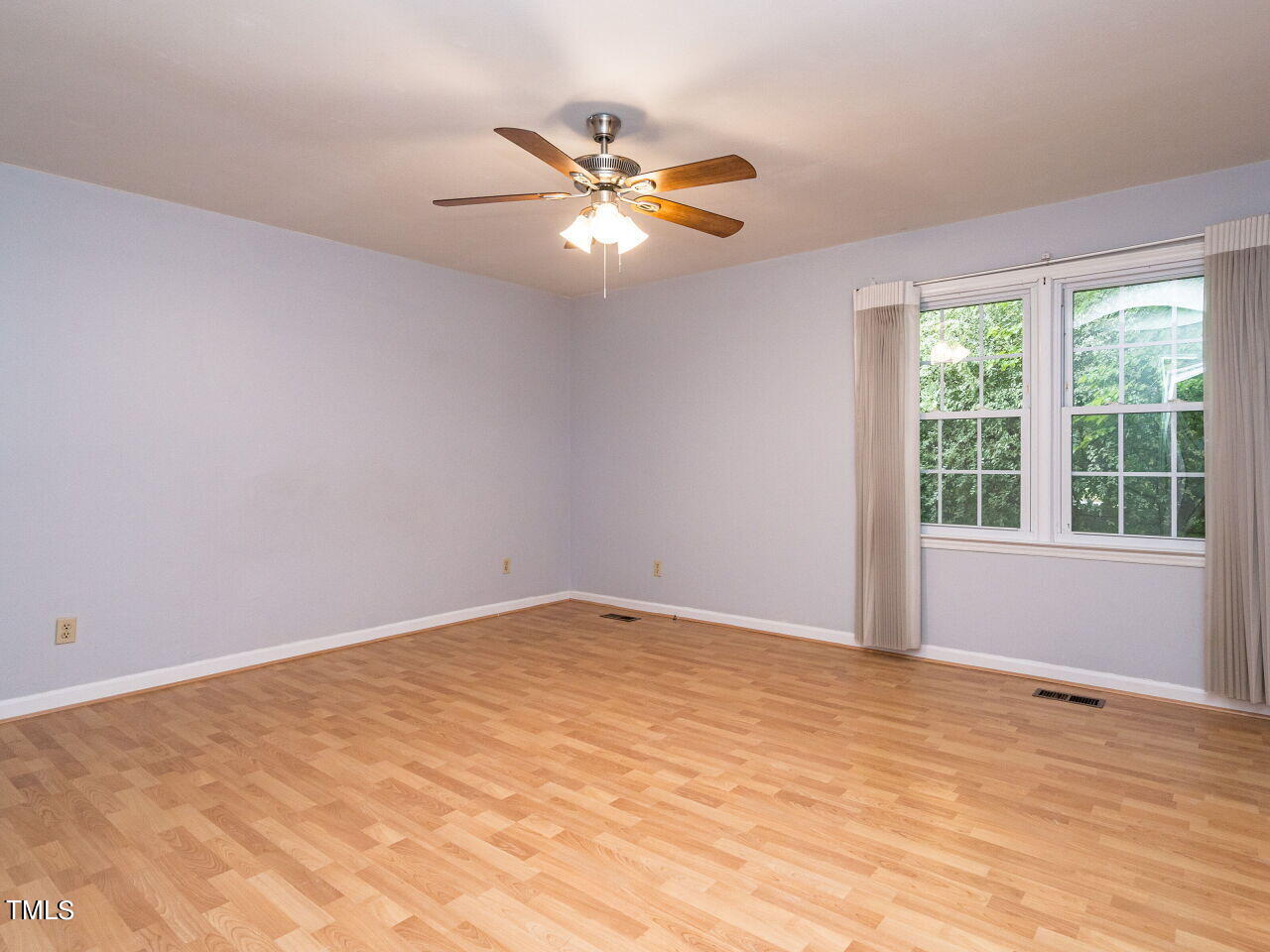 2017 Travianna Court Raleigh, NC 27609 - Photo 15 of 28 014-1280x960-primary-bedroom