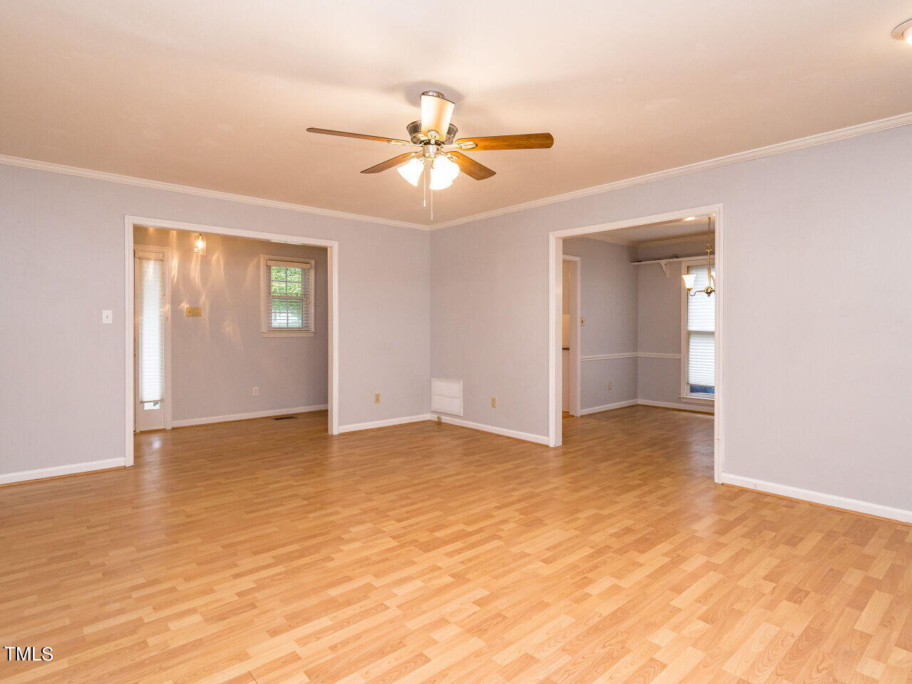 2017 Travianna Court Raleigh, NC 27609 - Photo 9 of 28 008-1280x960-family-room