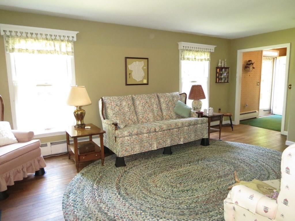 129 Walker Pond Road Sturbridge, MA 01566 - Photo 14 of 34