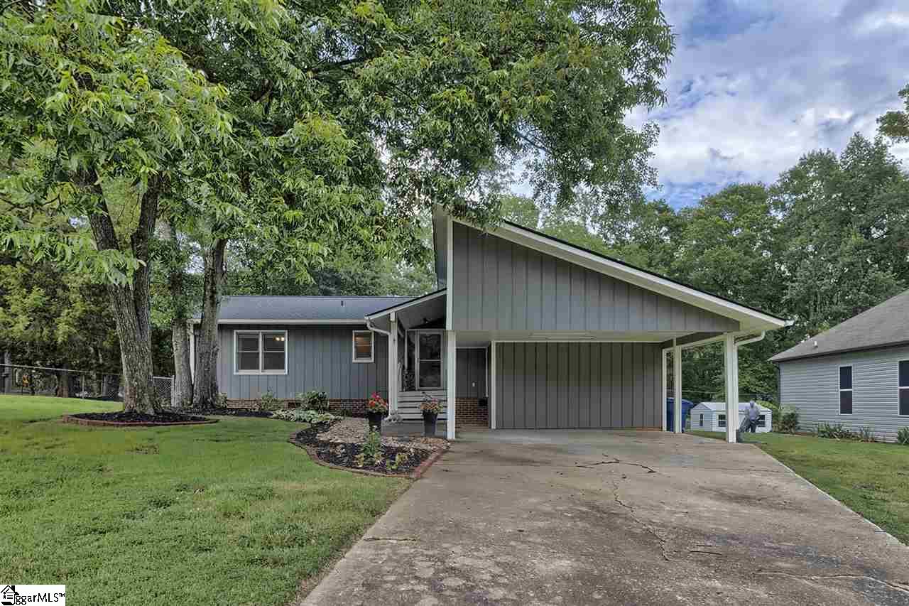 209 Tollgate Road Simpsonville, SC 29681 - Photo 3 of 34 Gallery Image 3