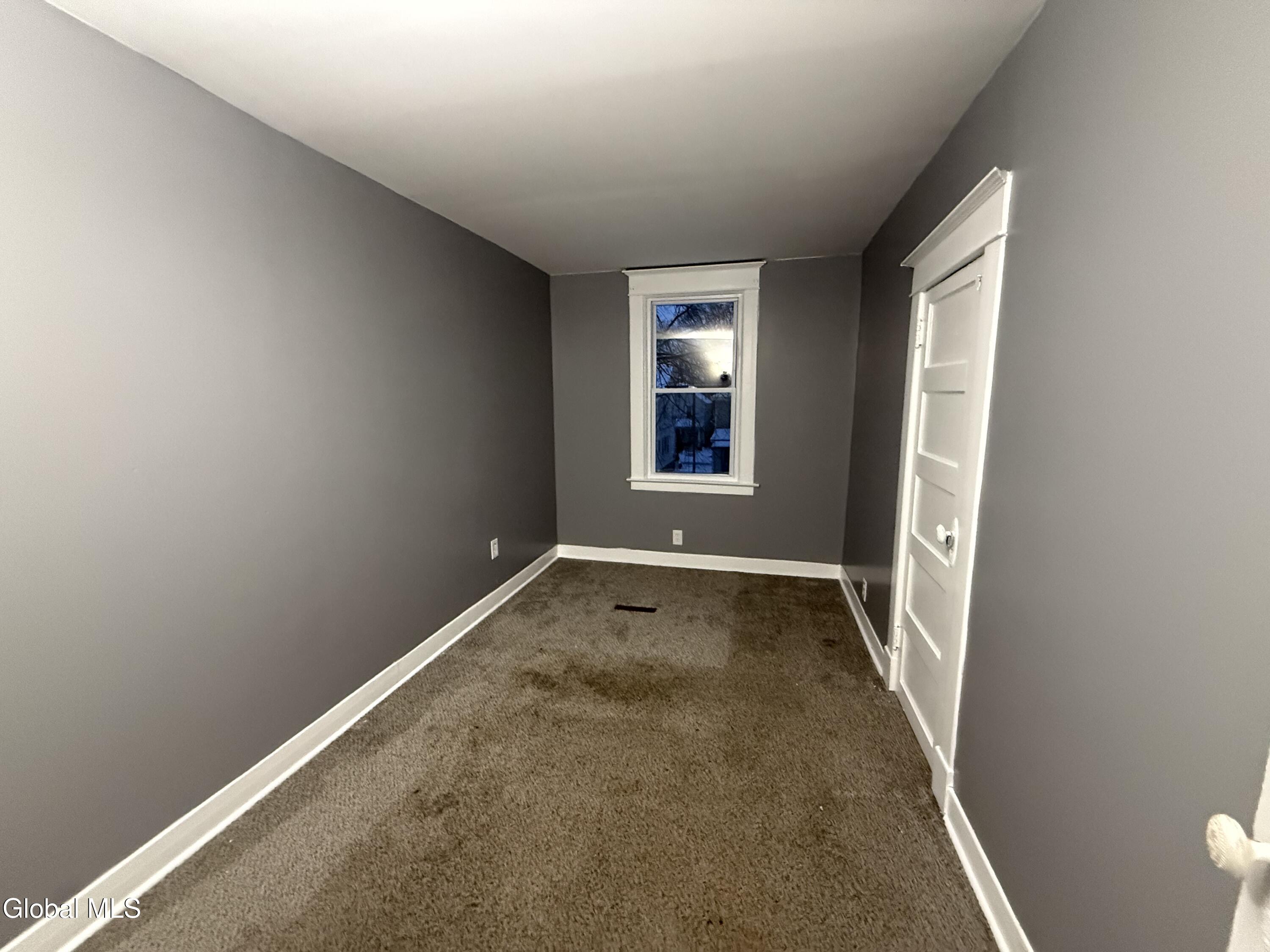 4 Yale Street Schenectady, NY 12304 - Photo 10 of 11 IMG_3621