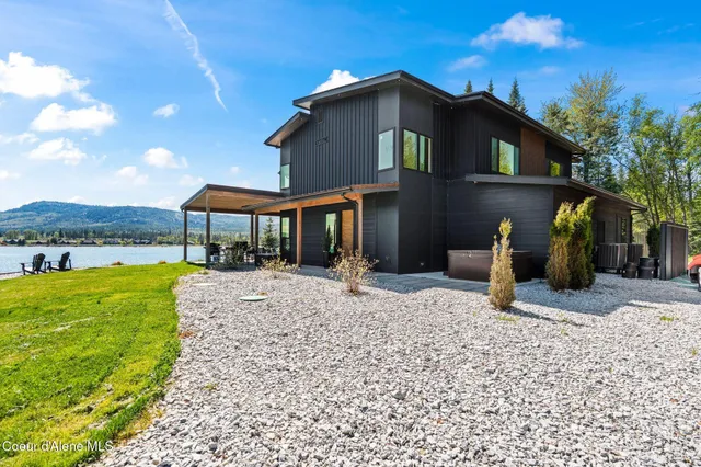 $2,200,000 | 55 South Thistle Down Lane, Unit A, Laclede, ID 83841