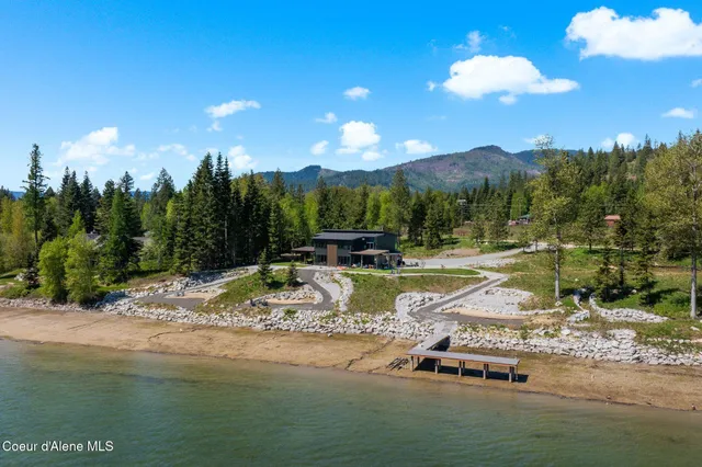 $2,200,000 | 55 South Thistle Down Lane, Unit A, Laclede, ID 83841