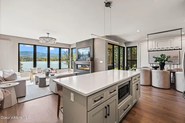 $2,200,000 | 55 South Thistle Down Lane, Unit A, Laclede, ID 83841