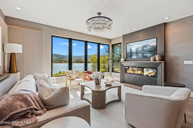 $2,200,000 | 55 South Thistle Down Lane, Unit A, Laclede, ID 83841