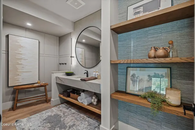 $2,200,000 | 55 South Thistle Down Lane, Unit A, Laclede, ID 83841