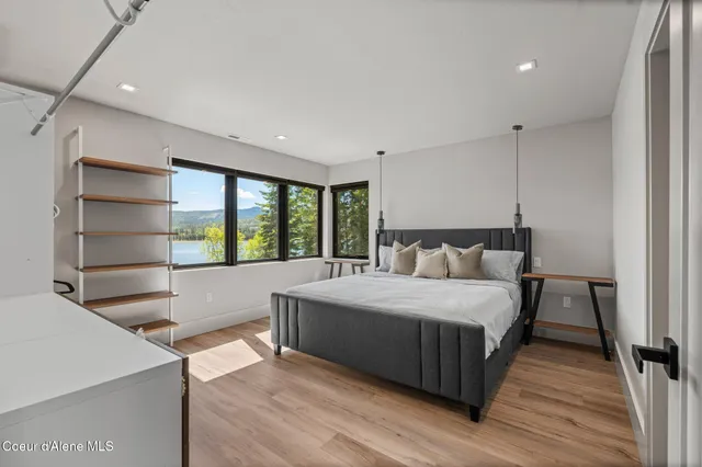 $2,200,000 | 55 South Thistle Down Lane, Unit A, Laclede, ID 83841