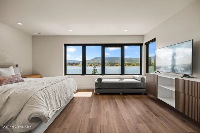 $2,200,000 | 55 South Thistle Down Lane, Unit A, Laclede, ID 83841