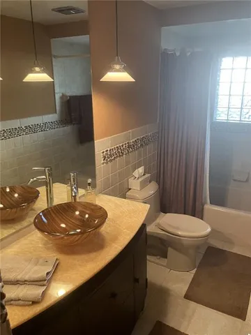 $309,900 | 2261 Thomas Drive, Irwin, PA 15642