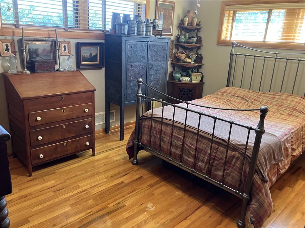 2261 Thomas Drive Irwin, PA 15642 - Photo 23 of 32 a bedroom with a bed and a window