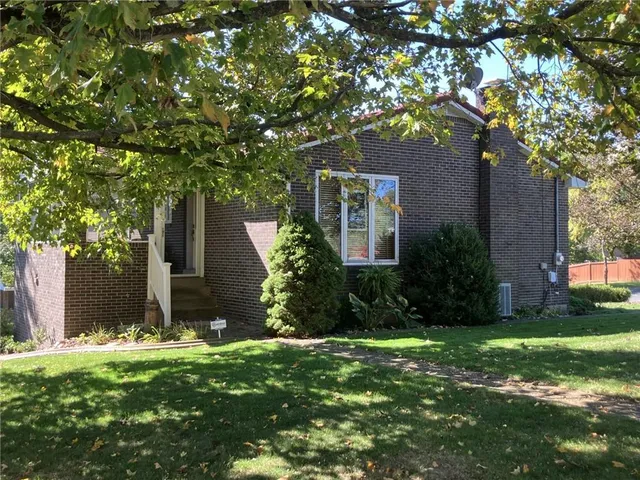 $309,900 | 2261 Thomas Drive, Irwin, PA 15642