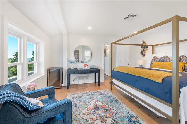 $40,000 | 376 East Shore Road, Jamestown, RI 02835