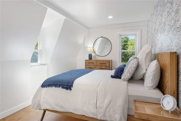 $40,000 | 376 East Shore Road, Jamestown, RI 02835