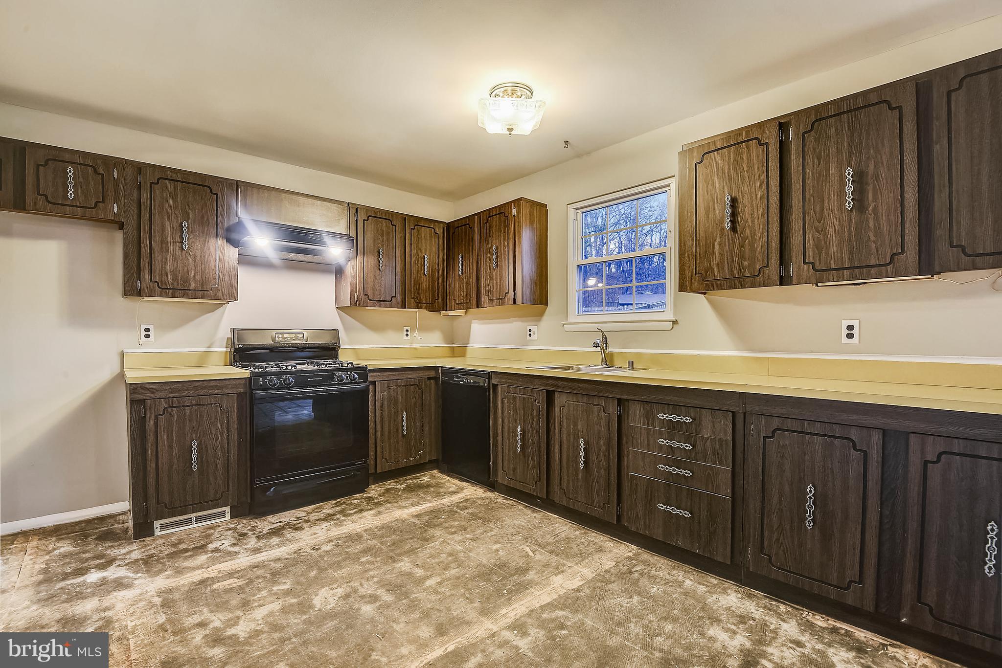 12605 North Point Lane Laurel, MD 20708 - Photo 9 of 30 Gallery Image 9
