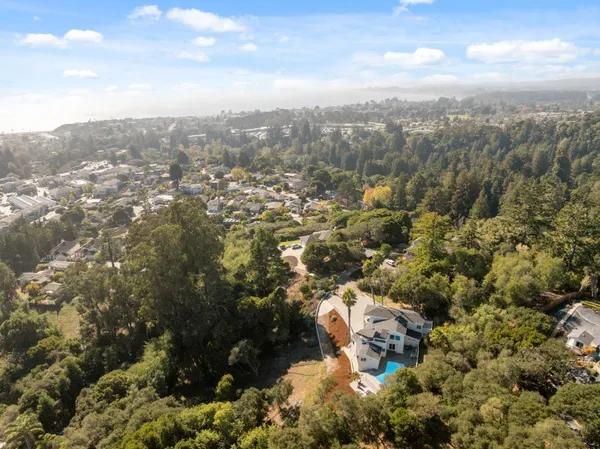 $2,350,000 | 532 Moonrise Lane, Aptos, CA 95003