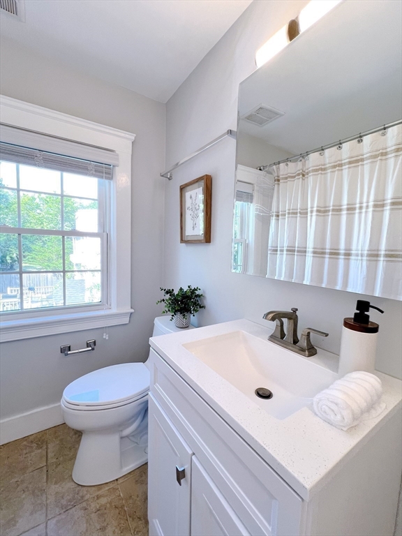 68 Pierrepont Road Newton, MA 02462 - Photo 17 of 19