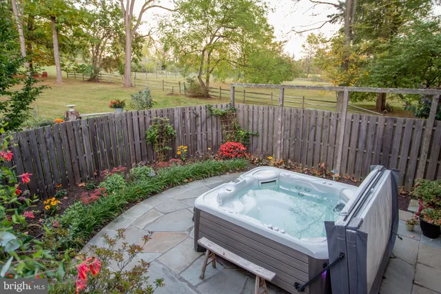 $4,000,000 | 2855 Ash Mill Road, Doylestown, PA 18902