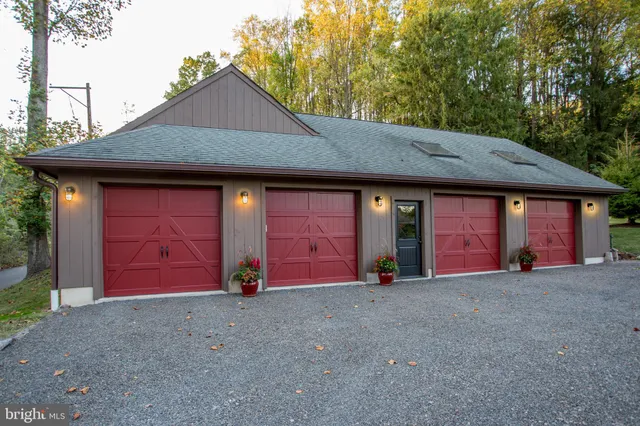$4,000,000 | 2855 Ash Mill Road, Doylestown, PA 18902