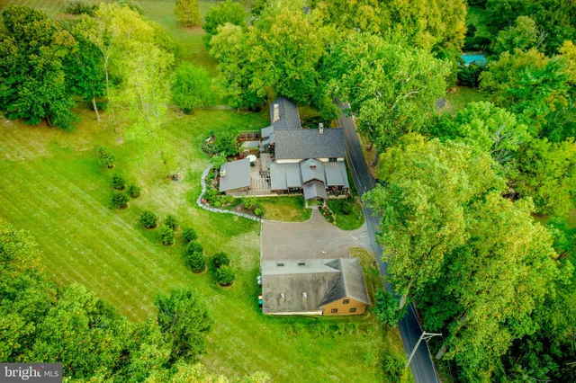 $4,000,000 | 2855 Ash Mill Road, Doylestown, PA 18902