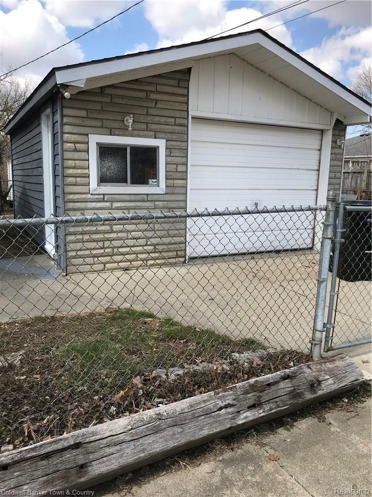 26808 Five Mile Road Redford, MI 48239 - Photo 3 of 18 DETACHED GARAGE