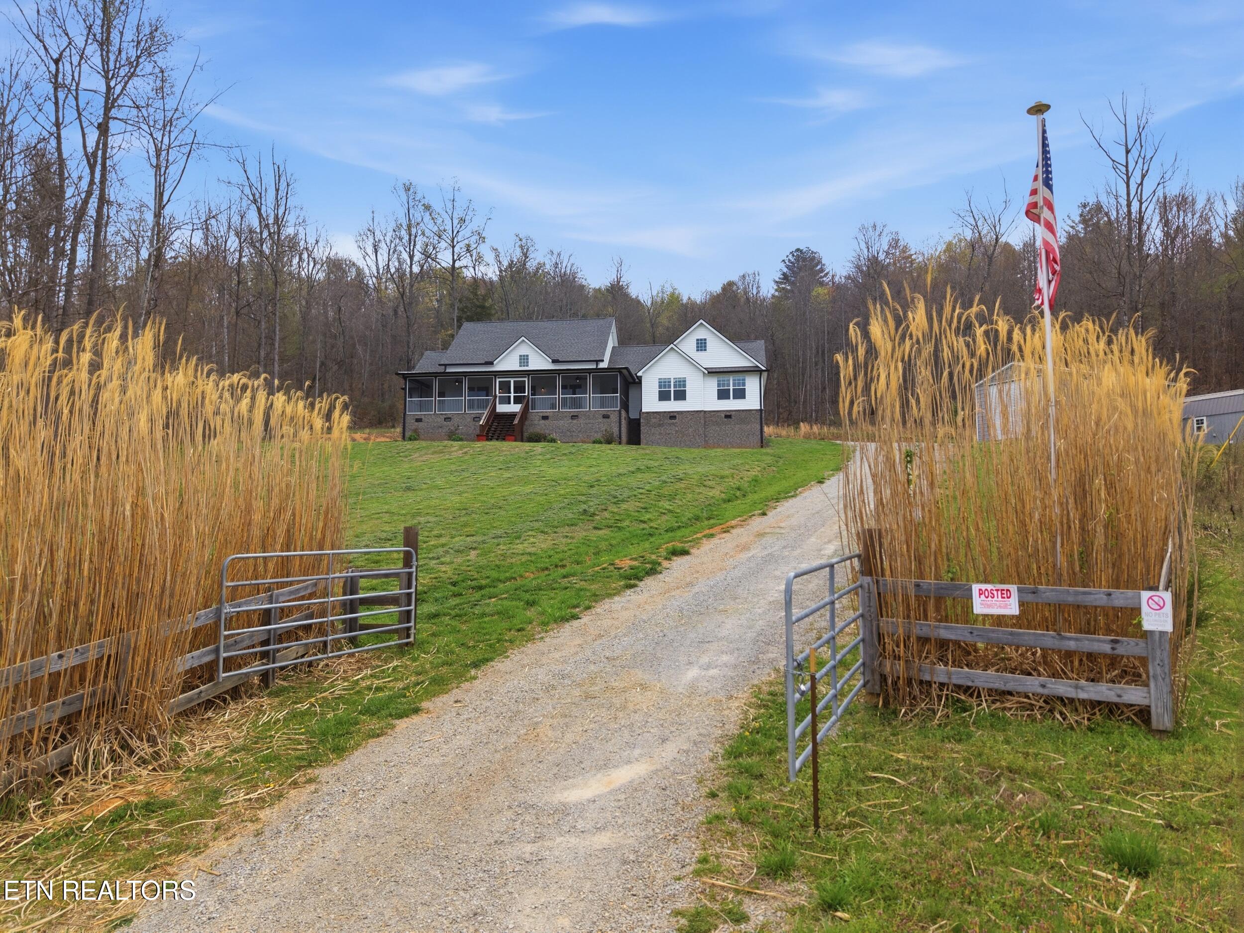 113 Brashears Road Harriman, TN 37748 - Photo 1 of 60 4_113_brashears_rd_4