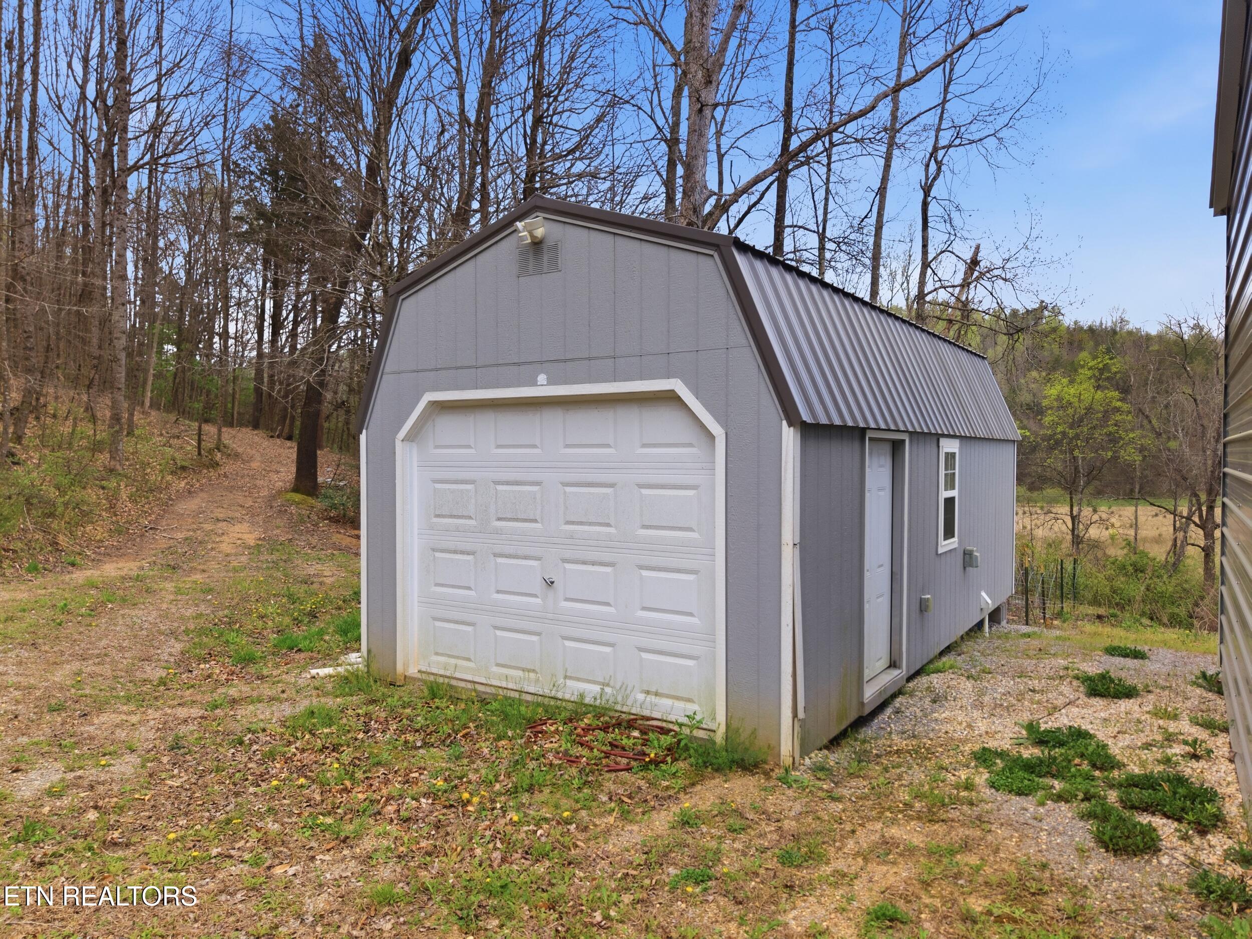 113 Brashears Road Harriman, TN 37748 - Photo 12 of 60 12_113_brashears_rd_12