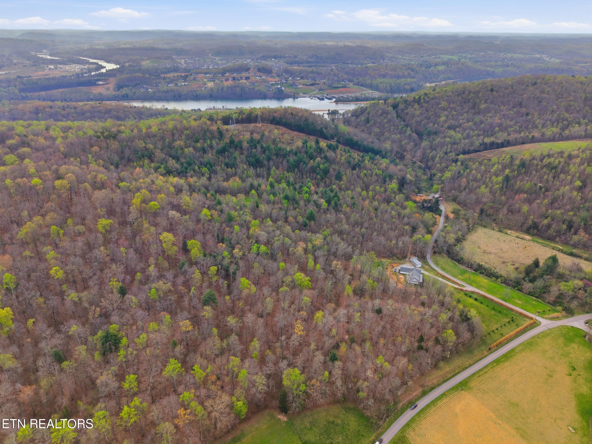 113 Brashears Road Harriman, TN 37748 - Photo 24 of 60 25_113_brashears_rd_24