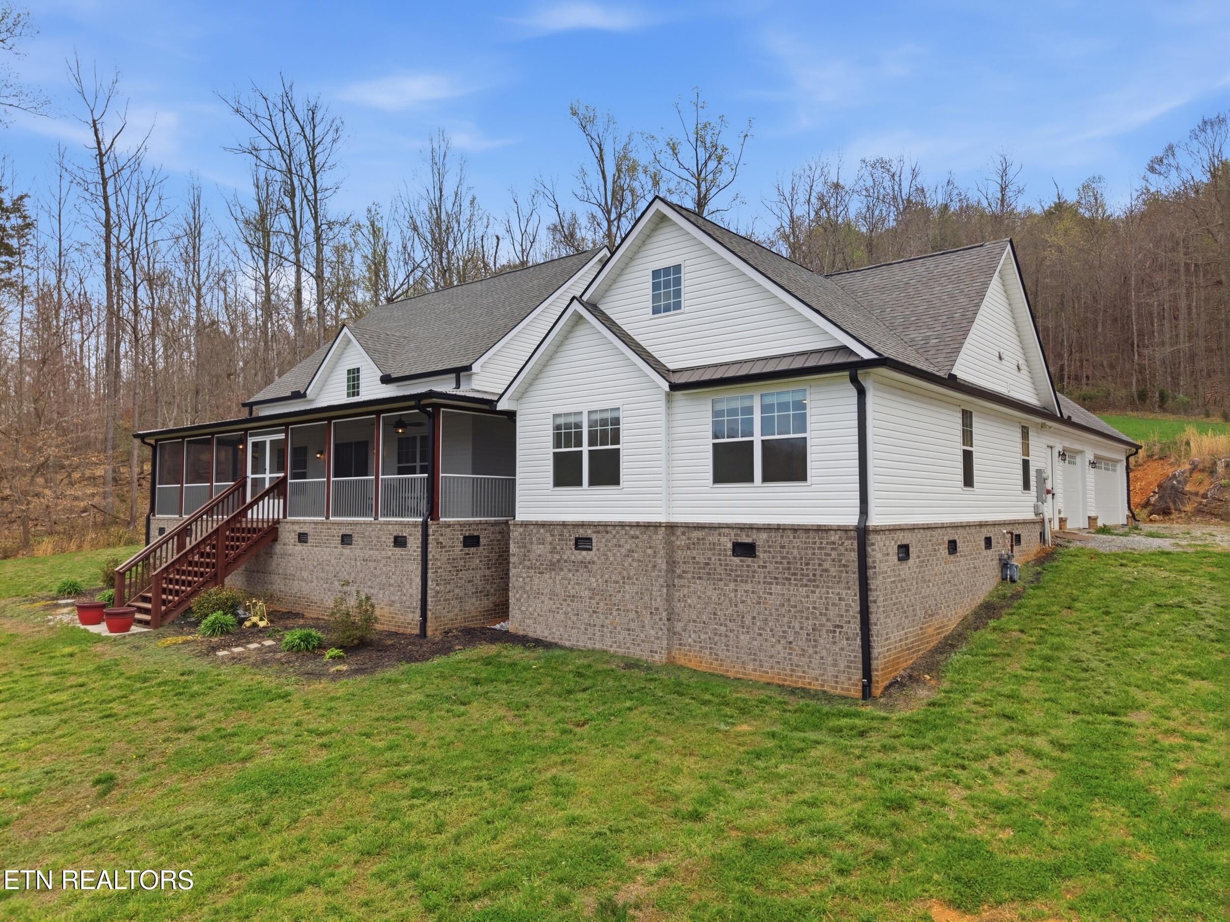 113 Brashears Road Harriman, TN 37748 - Photo 4 of 60 3_113_brashears_rd_3