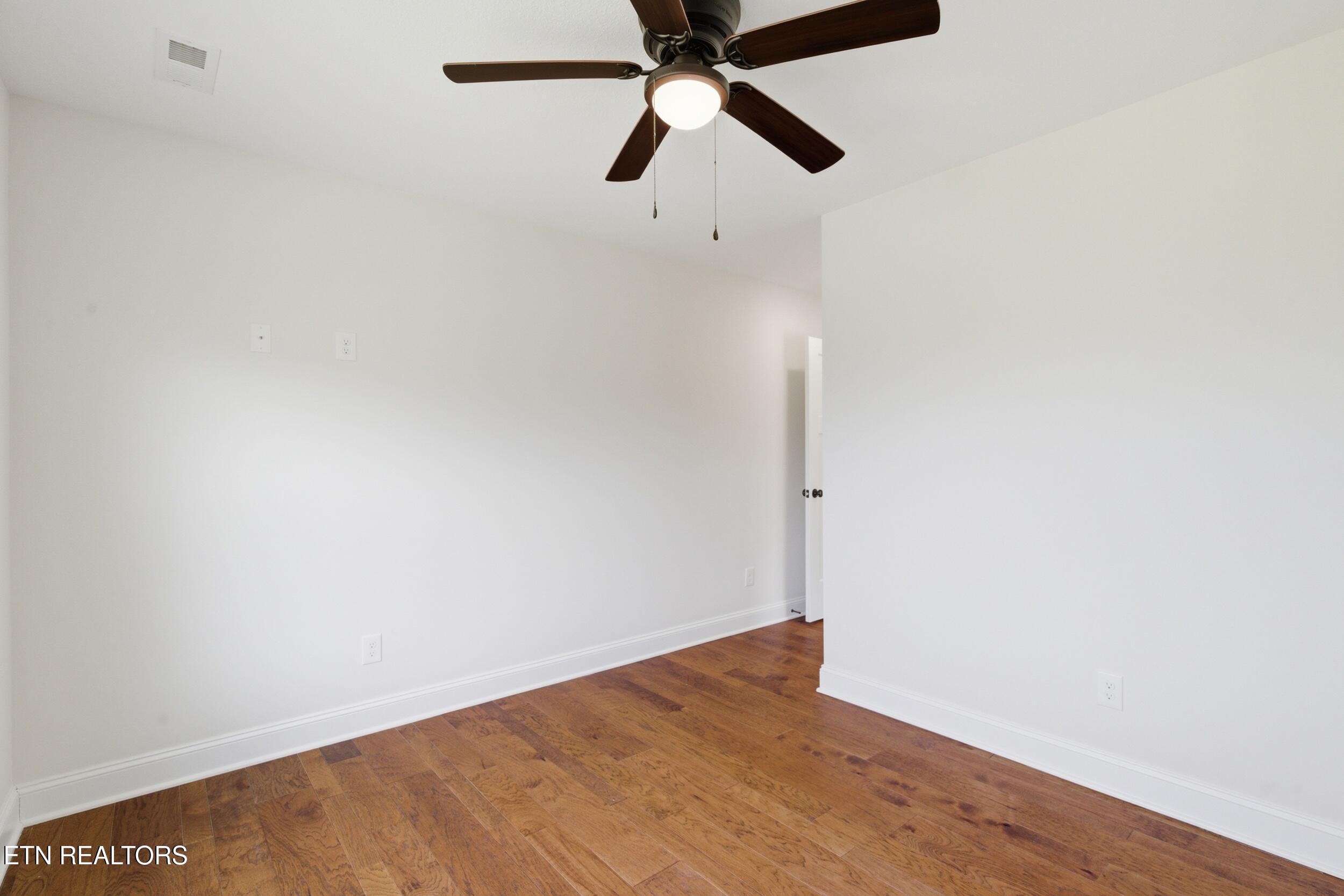 113 Brashears Road Harriman, TN 37748 - Photo 47 of 60 48_113_brashears_rd_47