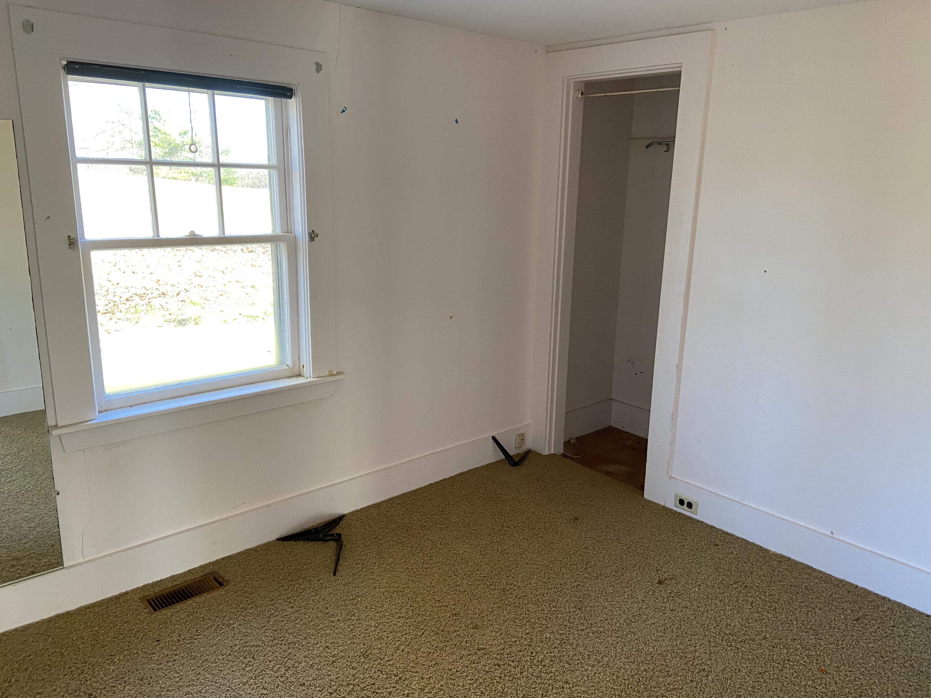 254 Dodge Road Edgecomb, ME 04556 - Photo 9 of 17 IMG-0100