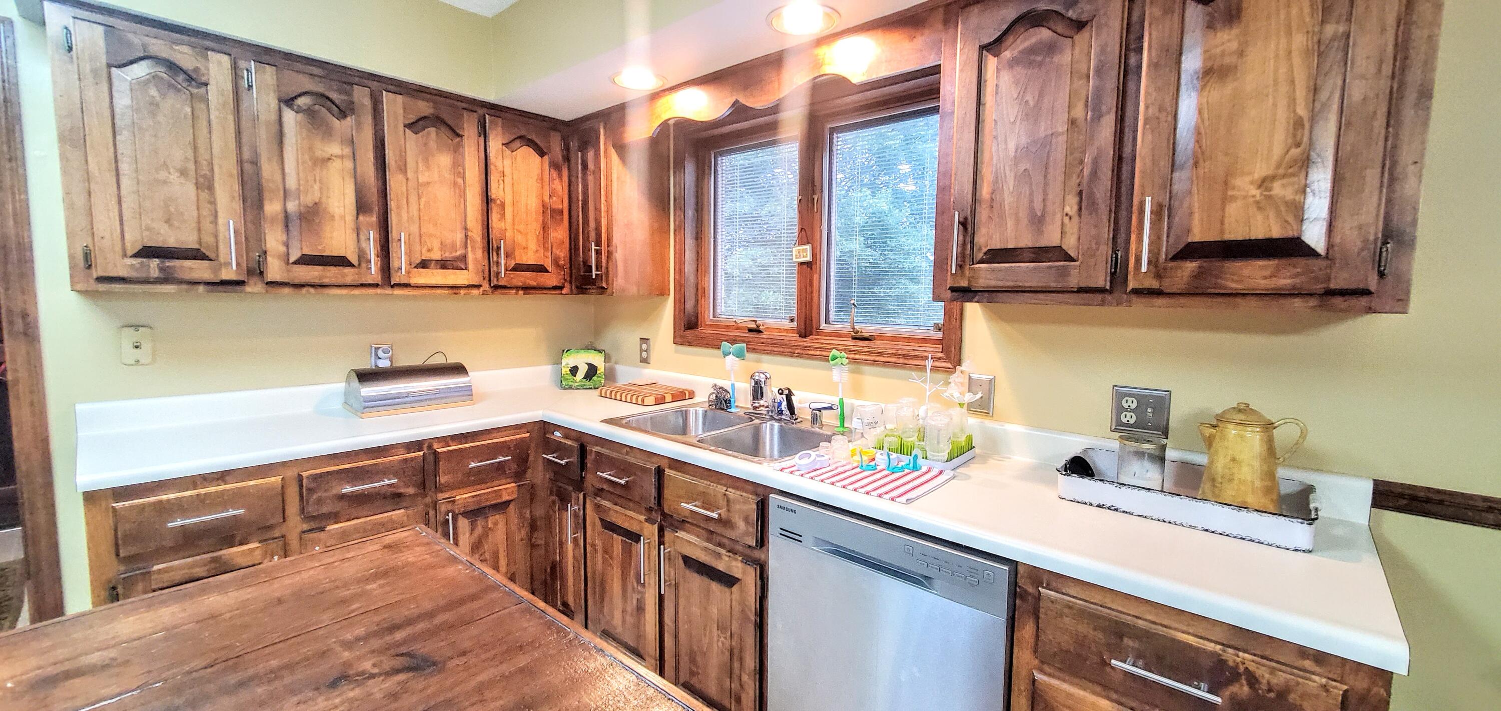 80 Woods Pointe Road Corbin, KY 40701 - Photo 9 of 43 20210830_180812