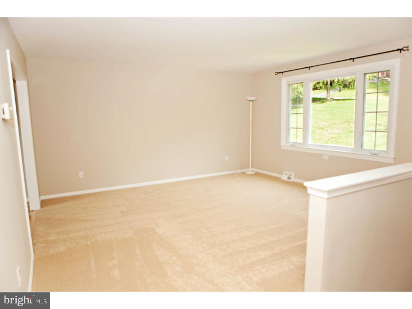 3314 Humpton Road Thorndale, PA 19372 - Photo 7 of 25 Living Room