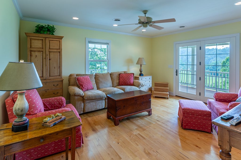 7417 Riverside Drive Fries, VA 24330 - Photo 31 of 74 Gallery Image 31