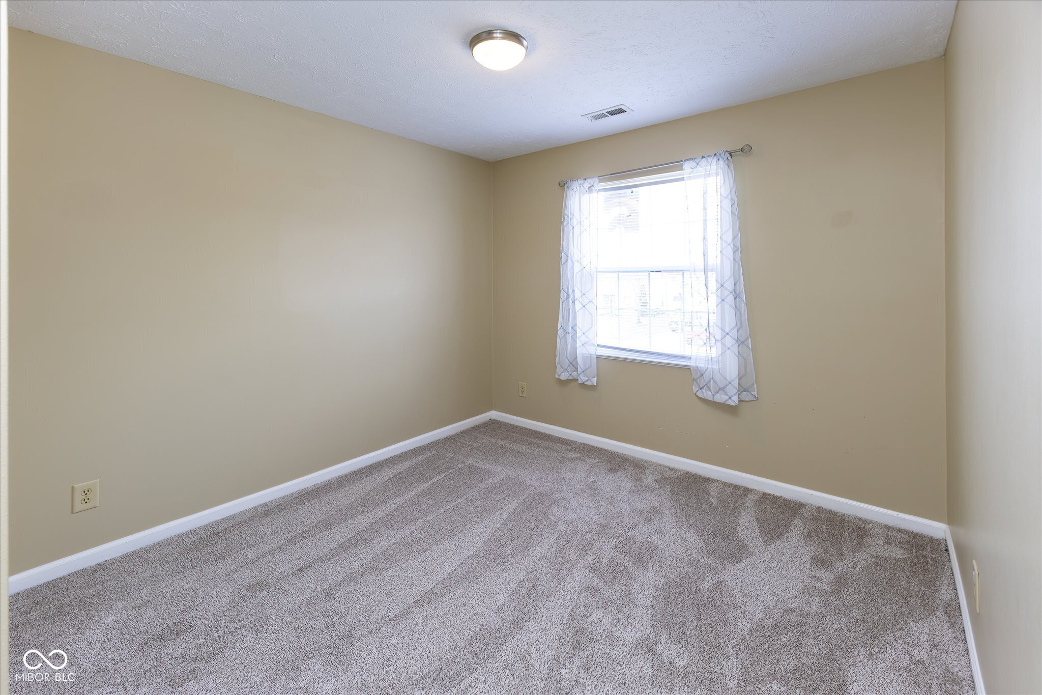 3065 Hemlock Way Indianapolis, IN 46203 - Photo 17 of 20