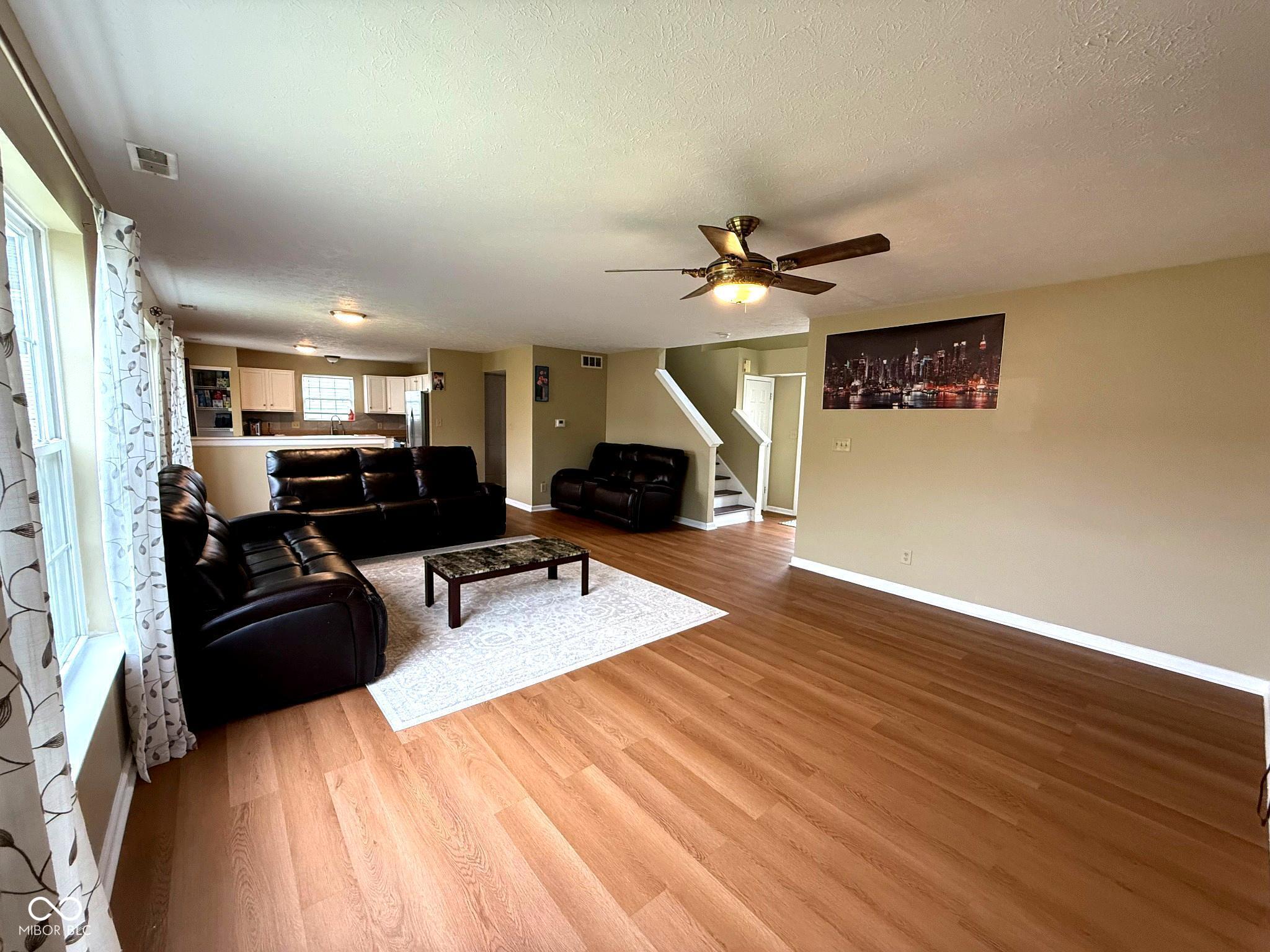 3065 Hemlock Way Indianapolis, IN 46203 - Photo 3 of 10