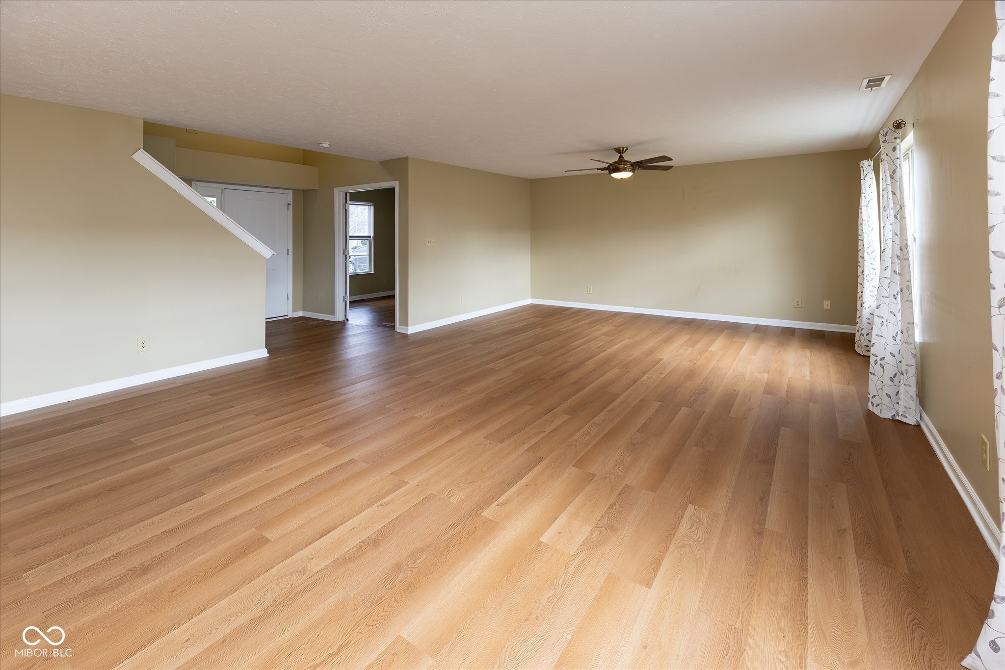 3065 Hemlock Way Indianapolis, IN 46203 - Photo 4 of 20