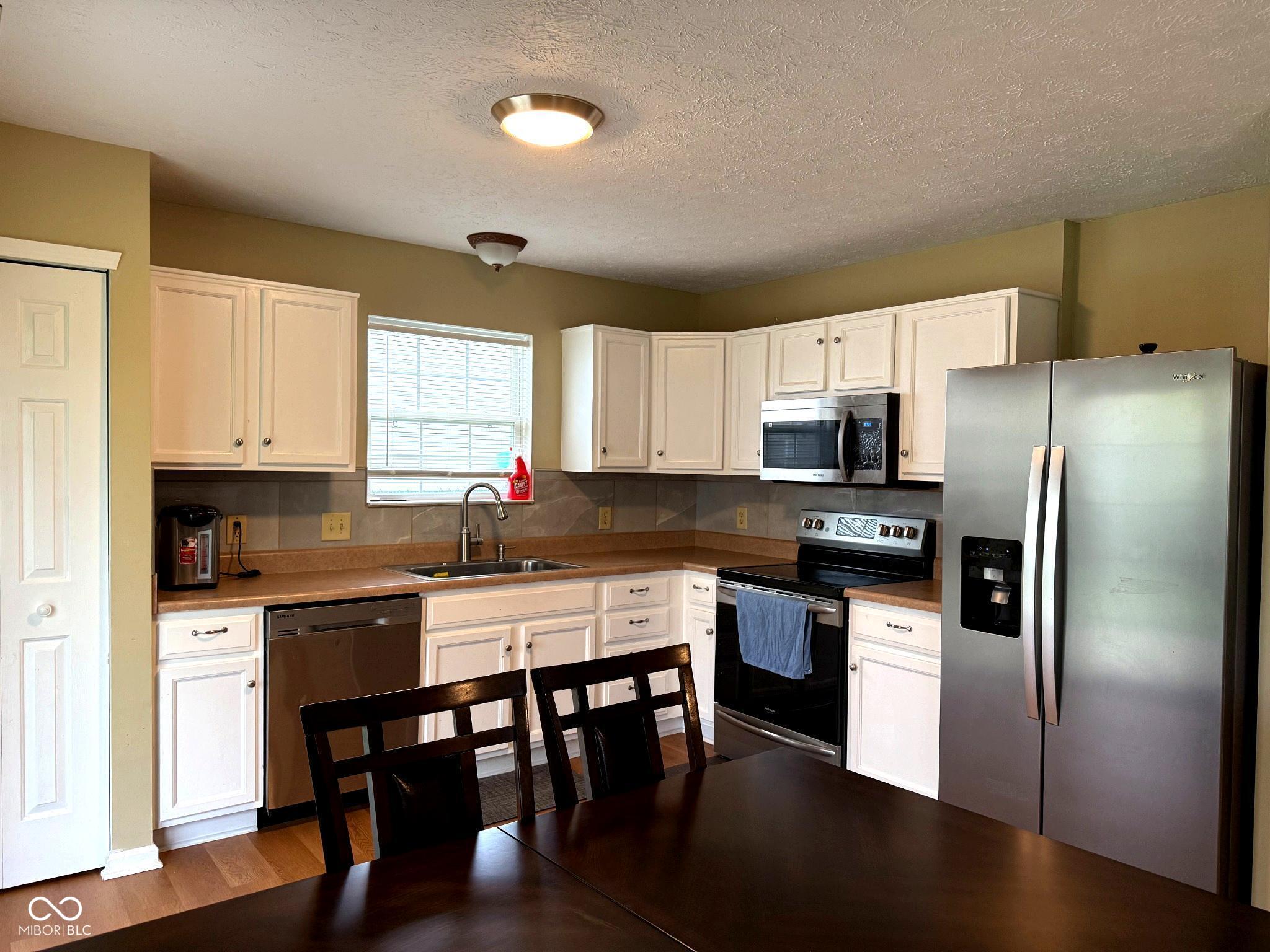 3065 Hemlock Way Indianapolis, IN 46203 - Photo 4 of 10