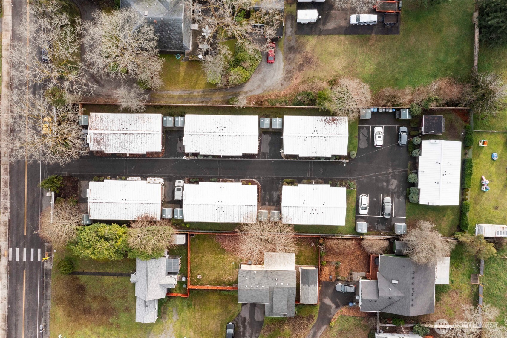 8414 John Dower Road Southwest, Unit 14 Lakewood, WA 98499 - Photo 31 of 33 a view of entryway and hall