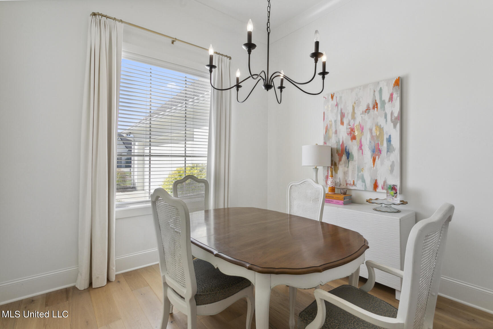 102 Shore View Drive Madison, MS 39110 - Photo 7 of 36 Formal Dining Room