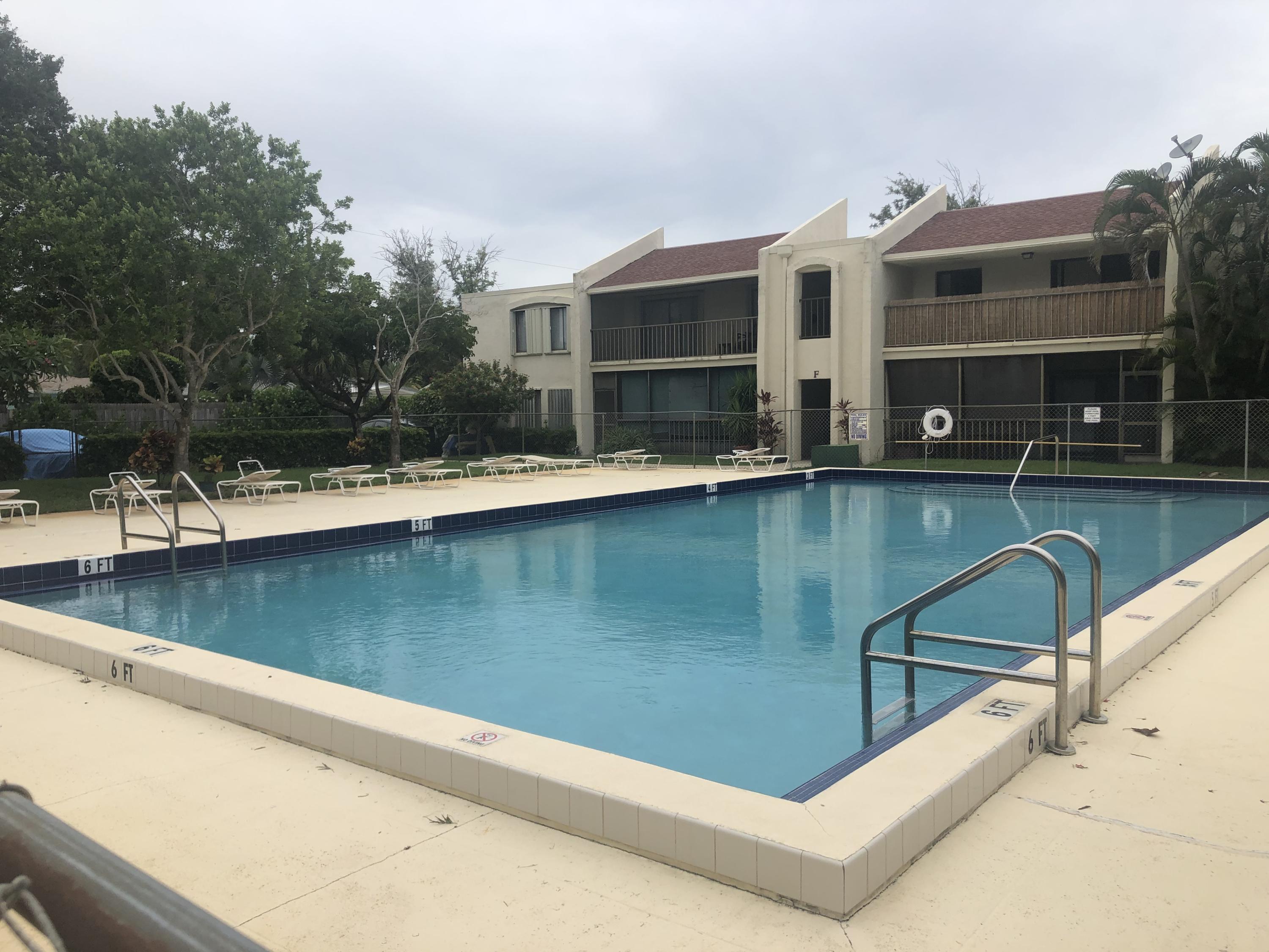 150 Pineview Road, Unit H8 Jupiter, FL 33469 - Photo 19 of 21 IMG-0594