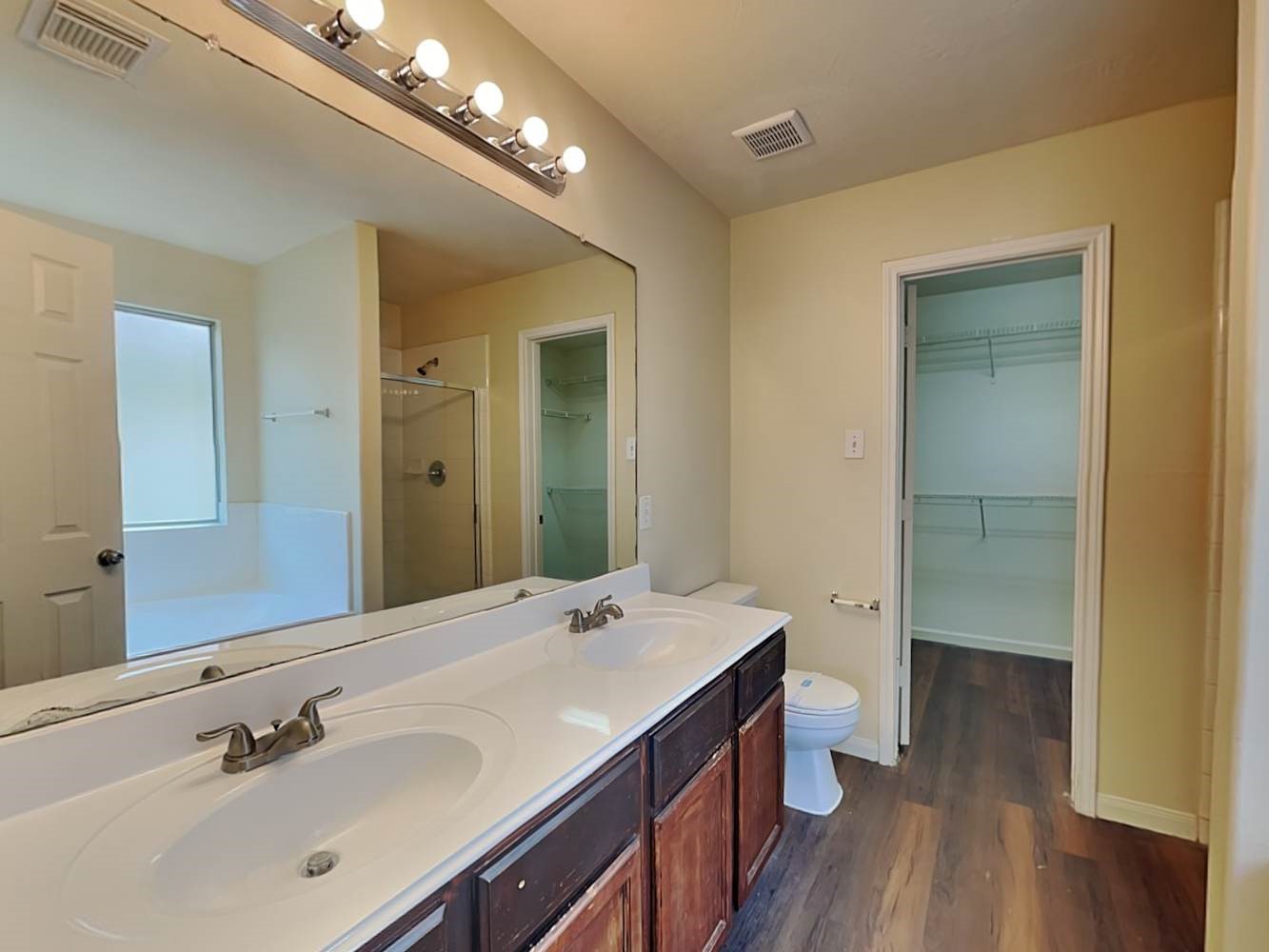 1015 Redcrest Springs Court Houston, TX 77073 - Photo 10 of 17