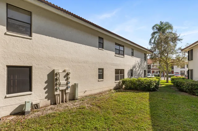 a house view with a outdoor space
