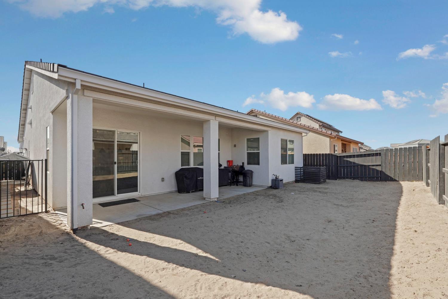 2446 Paramount Lane Manteca, CA 95337 - Photo 32 of 39