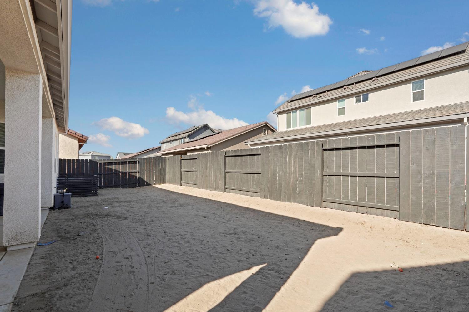 2446 Paramount Lane Manteca, CA 95337 - Photo 33 of 39