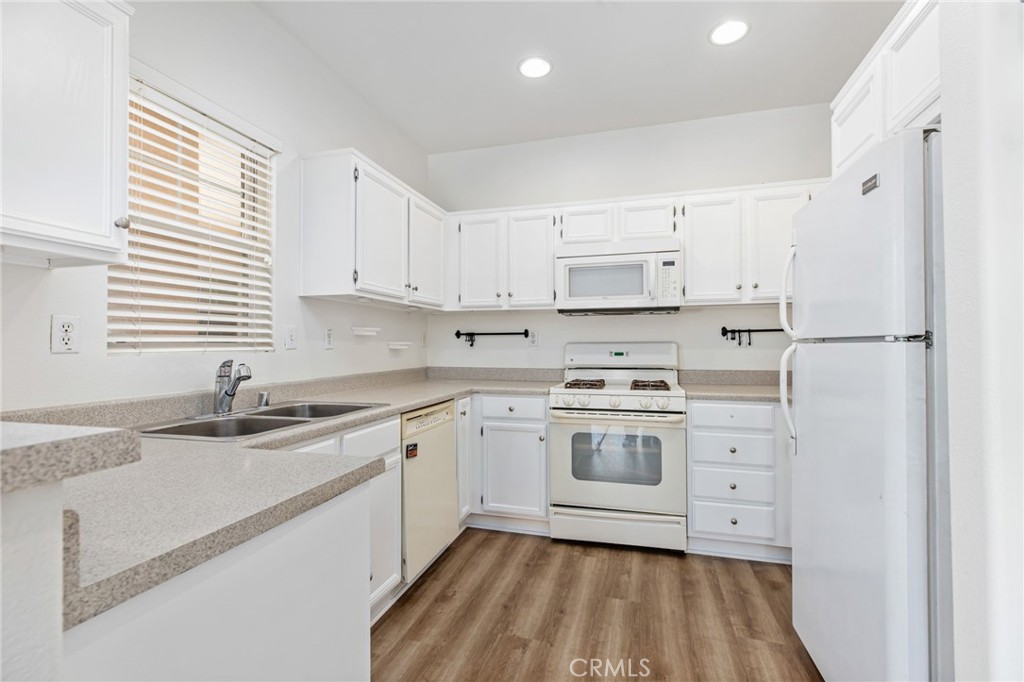 26390 Arboretum Way, Unit 3004 Murrieta, CA 92563 - Photo 16 of 29